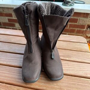Toe Warmers Brown Front Zip Winter Boots Faux Fur Lined Size 10M Made in Canada